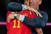 ◆女子W杯◆女王スペイン代表の”会長キスゲート”FIFAがルイス・ルビアレス会長に15年間資格はく奪処分へ