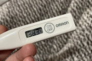 【謎】「原因不明の発熱」に悩んでる人いる？ここ最近ずっと夜になると熱が37度超えるんだが…