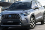 トヨタ　カローラクロス発売日2021年秋頃想定、価格、燃費
