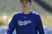 ドジャースメディア「他球団の評価が高い今のうちに、佐々木朗希をトレードで放出しよう」