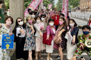 「選挙ギャルズ（ババア）」がＫ－ＰＯＰの重低音を響かせ都内でパレード