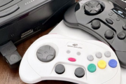セガ公認PC/Switch用「SEGA Saturn 2.4GHz Wireless Pro Controller」海外周辺機器メーカーが発表