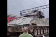 鹵獲したブラッドレー歩兵戦闘車がモスクワに到着！