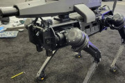 ついに「ライフルを装備した犬型ロボット」が開発される…有効射程は1200メートル！