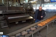 ロシアのパン工場、軍の緊急要請に応じてドローンの組み立てを開始！