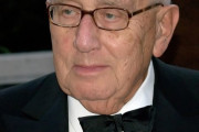 【アメリカ】キッシンジャー元国務長官「日本は5年以内に核兵器を保有し、核武装国になるだろう」