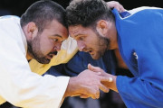 東京五輪王者のウルフ・アロン、敗者復活戦で敗れ2大会連続メダルはならず、今大会男子柔道の連続メダルは途切れる