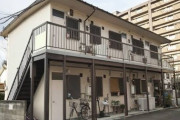 持ち屋の隣にアパート建つんだけど、庭で何してても住民に丸見えになるんだが・・・
