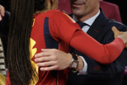 "キス騒動"のスペインサッカー連盟会長が辞任へ…優勝セレモニーで女子選手の口へキスし批判殺到。選手組合が適切な処分を要求と報道