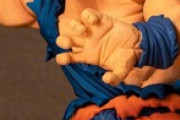 悟空の破けてる青いインナーって2枚重ねだったっけ？【ドラゴンボールフィギュア】