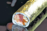 【節分】総金箔の「黄金の恵方巻き」7000円也…ロールケーキやインド風も登場