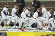 阪神・伊藤将司の勝負パンツはたこ焼き柄‼　糸原からファン感トークコーナーで暴露され「相手のタコ（アウト）をいっぱい作ろうと思って」