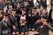 BABYMETAL「この写真にベビメタが5人もいる…」