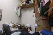 【画像】家賃一万円ワイんちの部屋ｗｗｗ