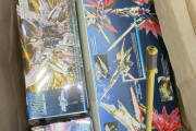 ビックカメラ、1万円のガンプラ福袋の中身がこちらｗｗｗ