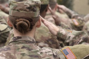 米国防総省、女性戦闘職について見直し「米国が最も強力な軍隊を維持できるようにする」！