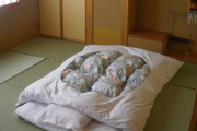 外国人「ベッドの代わりに日本の布団を買うって良いと思う？」