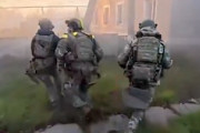 【動画】見えないロシア兵と戦闘になったウクライナのヘルメットカムが怖い。