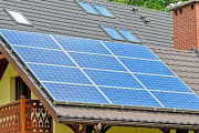 【東京都】新築住宅に太陽光パネル　メーカー義務化、条例改正へ