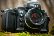 ニコン、市場縮小でカメラレンズの国内2工場を閉鎖
