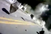 【動画】ツーリング中に落石の直撃を受けてしまったライダーの車載映像くっそ怖い(@_@;)