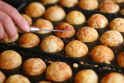 物価高騰でたこ焼きがソーセージ焼きに