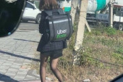 【画像】OLもUberする時代に