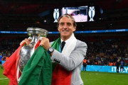 【EURO2020】笑いもとる！イタリア代表マンチーニ監督 「EURO決勝前のスピーチ」がカッコよすぎ