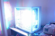【画像】消費電力1200W、野外イルミネーション用LEDをPCケースに搭載した結果がヤバイ