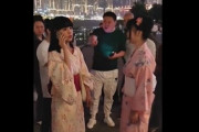 中国重慶市で女性2人が日本の「和服」を着て踊り警察沙汰に！
