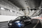 【インスタ蝿】トヨタ86乗りの女さん、トンネル内に停車して写真を撮ってしまうｗｗｗｗｗｗｗｗ