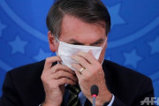 マスク着用命じられたブラジル大統領が控訴