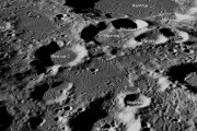 【宇宙】インドの行方不明の月着陸船を探せ！衛星画像のどこかにあるはずとNASA（衛星画像あり