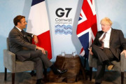 英首相に「合意守れ」　仏大統領