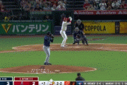 大谷翔平、サイクルリーチ！4打席目で3打席連続安打となるレフト前ヒット！今季9度目の1試合3安打！！！！！