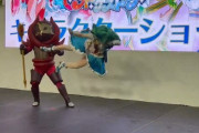 【動画】『プリオケ』キャラクターショーのドロップキックがエグすぎるｗｗｗ「仮面ライダーでもこんなに高く飛べない」