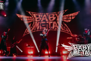 【海外】「DEAD POP FESTiVAL 2026」のBABYMETAL『Road of Resistance』