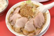 子連れ外食時、 先日入ったラーメン屋で「1杯ずつ時間差で茹でられるので必要であれば言ってください！」と言ってもらえ、久々に2人とも熱々のラーメンを食べることが出来た…