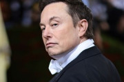 【速報】イーロン・マスクへの「約8兆円の巨額報酬(資産33兆円)」が株主総会で承認ｗｗｗ