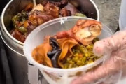 【動画】12元（250円）でお腹いっぱい食べれる中国東北部の屋台料理がうまそう。