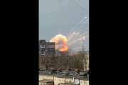 【動画】ロシア軍、極超音速ミサイル発射？！武器弾薬庫破壊❓❗