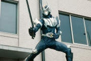 仮面ライダーナイト、ライダーバトルの勝者だけど序盤は結構苦戦してたよね