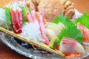 【画像】北海道の居酒屋で出てくる刺身の盛り合わせ、レベチｗｗｗｗｗ