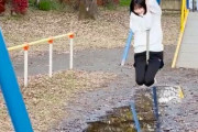 【乃木坂46】遠藤さくら 水溜まりにドボンするかと思った.動画
