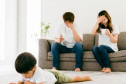 「頑張ったね」と褒め「次は頑張ろうね」と叱るのが子の将来にプラス、神戸大学と同志社大学が調査