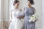 【結婚式】「子供の結婚式でこの発想は割とホラー」　2度目のウェディングドレスと称した母向けのサービスが物議を醸す