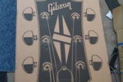 俺の弟がギブソンのレスポール買ってたんだが（※画像あり）