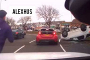 【動画朗報】イギリス車さん、うっかりトヨタに勝負を挑んで完膚なきまでにやられてしまう