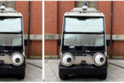 東大が自動運転車に歩行者をギョロリと見つめる「目」を付ける→事故のリスクが4割減少