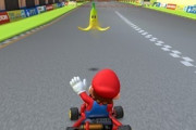 【悲報】マリオカートでジャンプ台にバナナ置いたり乗った瞬間にサンダー落とすやつwwww